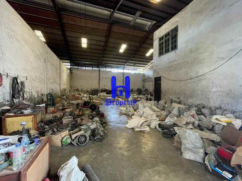jual gudang 1 tingkat di jalan irian barat sampali