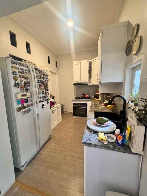 jual rumah 3 bangunan