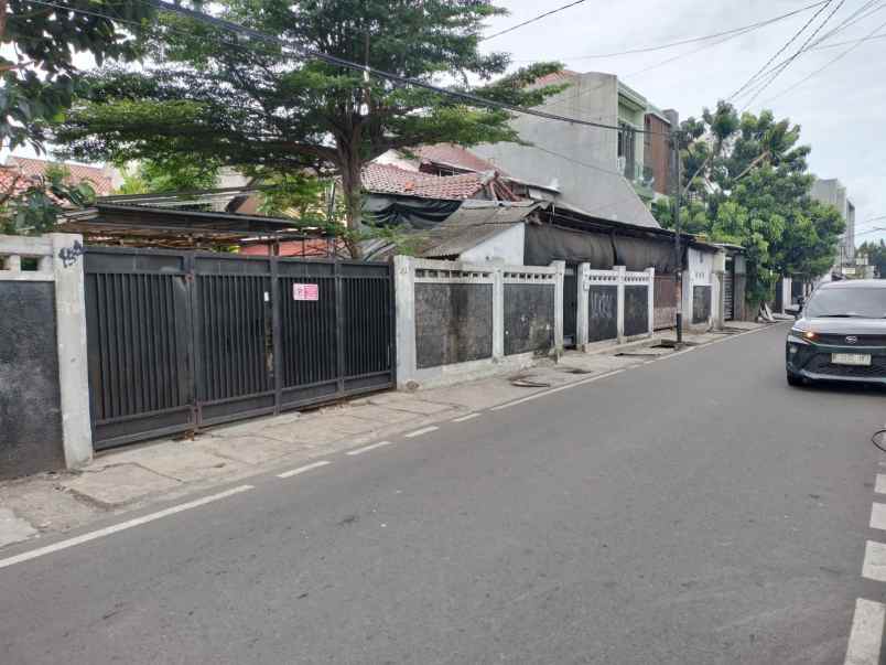 jual rumah 3 bangunan