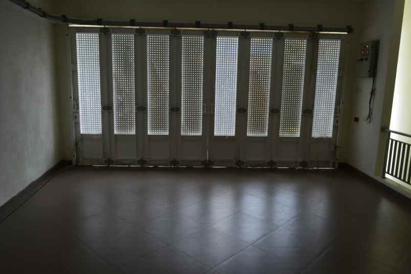 jual rumah baru dengan swimming pool di kemang