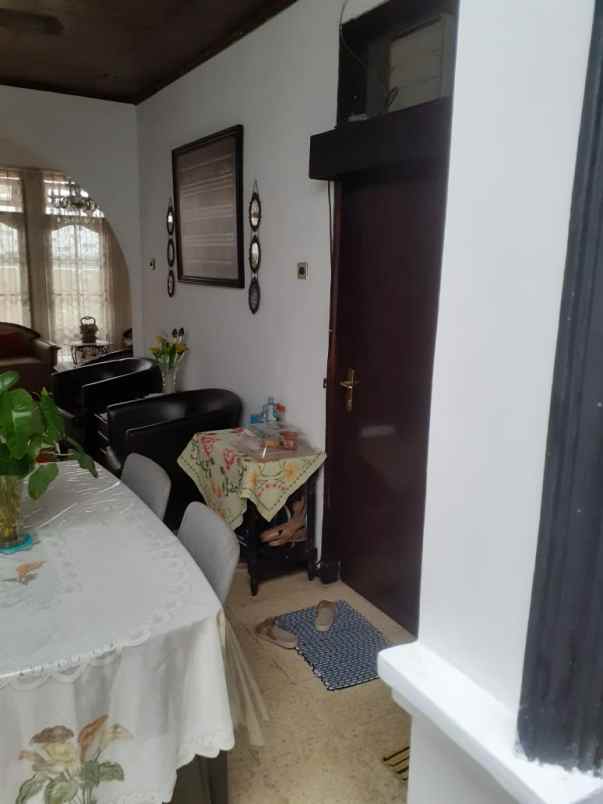 jual rumah di tebet barat jakarta selatan