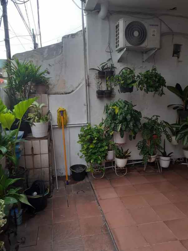 jual rumah di tebet barat jakarta selatan
