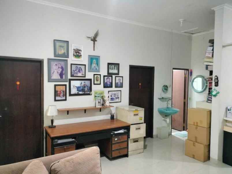 jual rumah strategis satelit utara
