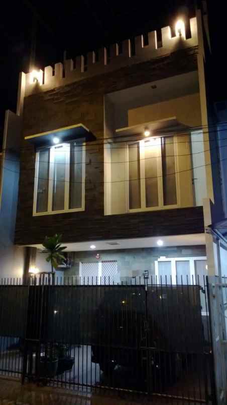 jual rumah taman palem lestari jak bar