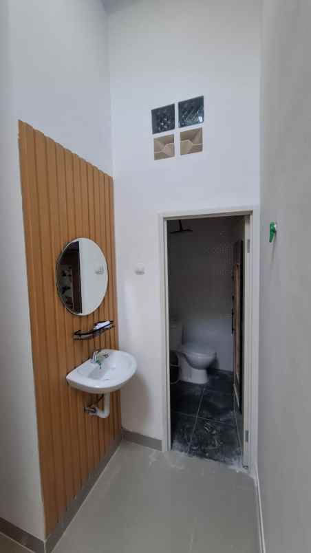 jual rumah villa gading harapan nan moderen c0917