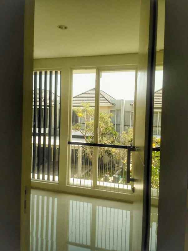 jual sewa rumah 2 lantai pelican hill citraland utara