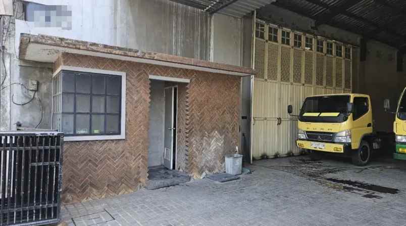jual tempat usaha atau gudang di raya demak surabaya