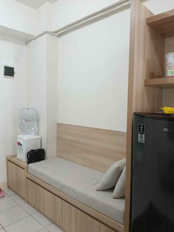 jual unit apartment green pramuka city 2br furnish