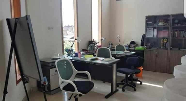 komersial gatot subroto