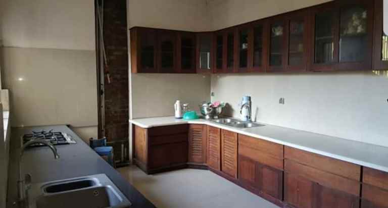 komersial gatot subroto