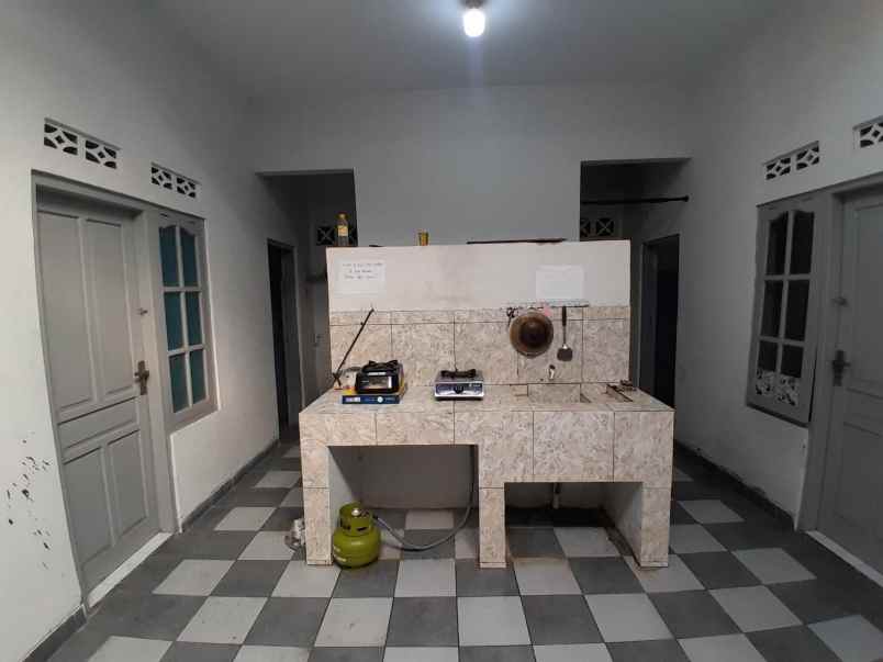 kost kostan dijual cepat dekat jl raya jogja solo