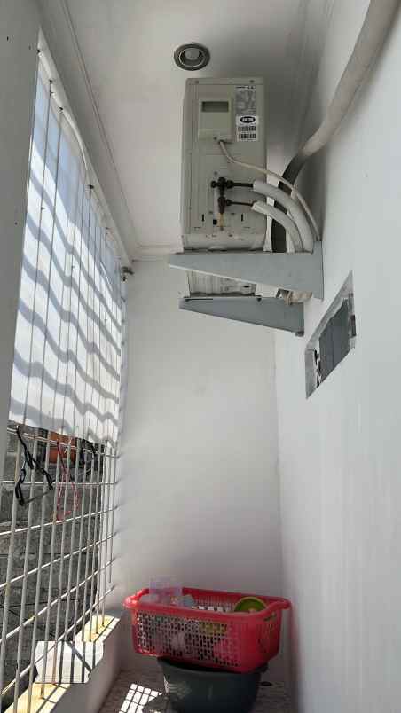 kostan 11 kamar dekat kampus istn cipedak nego