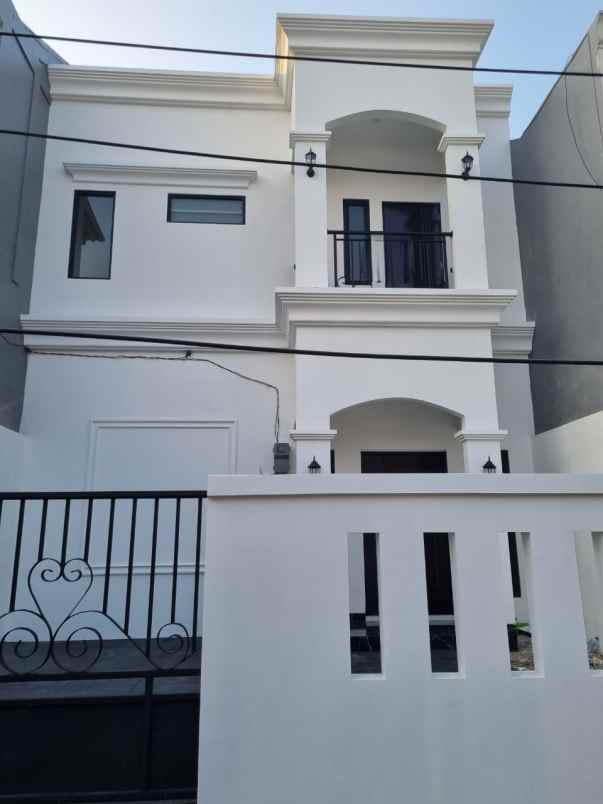 miliki rumah harapan indah bekasi kota c0334