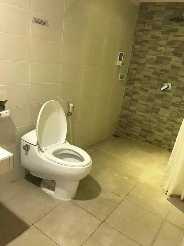 ready ex hotel spring hill labuan bajo