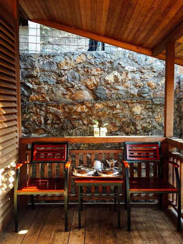 ready ex hotel spring hill labuan bajo