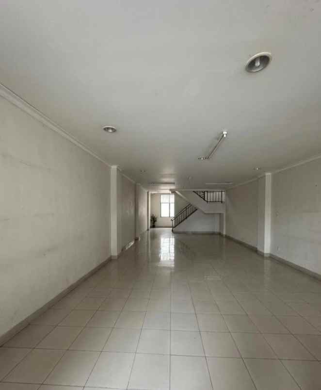 ruko 3 lantai boulevard termurah gading serpong