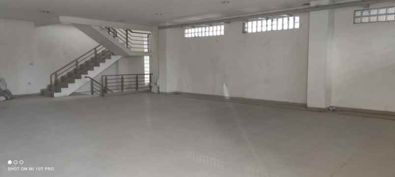 ruko gudang kantor bkr