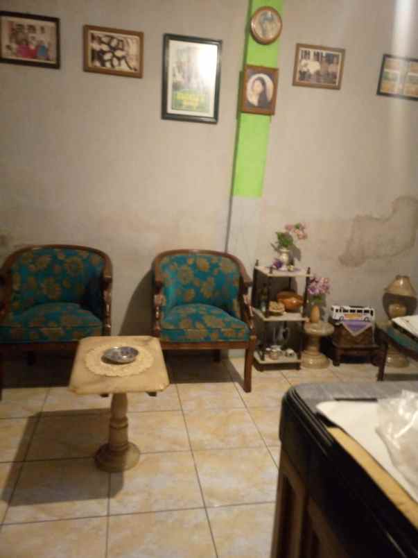 rumah 2 lantai di perumnas 2 tangerang