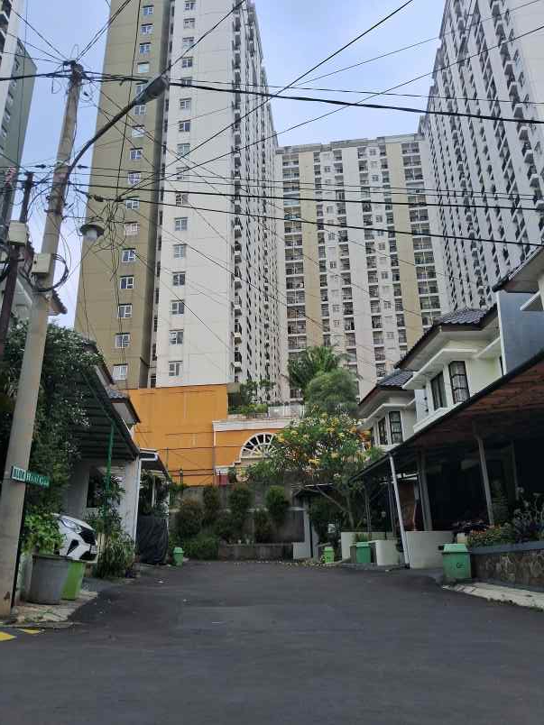 rumah 2 lantai green lovina residence cinere depok
