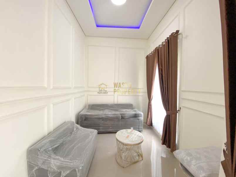 rumah 2 lantai kontemporer siap huni di ngaglik sleman