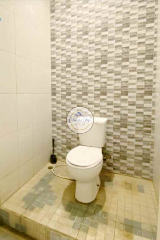 rumah 2 lantai strategis di margahayu raya