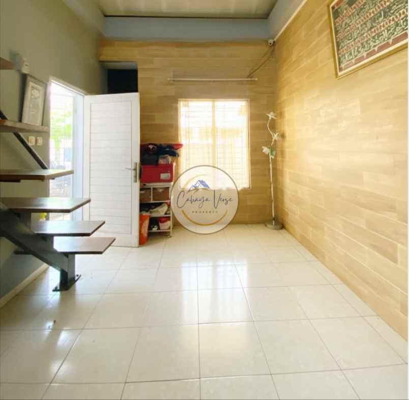 rumah 2 lantai strategis di margahayu raya