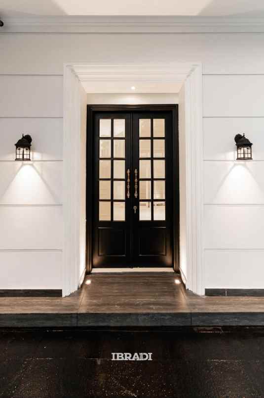 rumah american classic 2 5 lantai