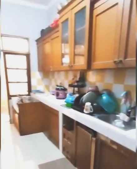 rumah asri di ulujami