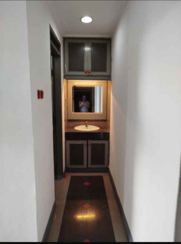 rumah asri luas tanah besar di cigadung dekat ke dago