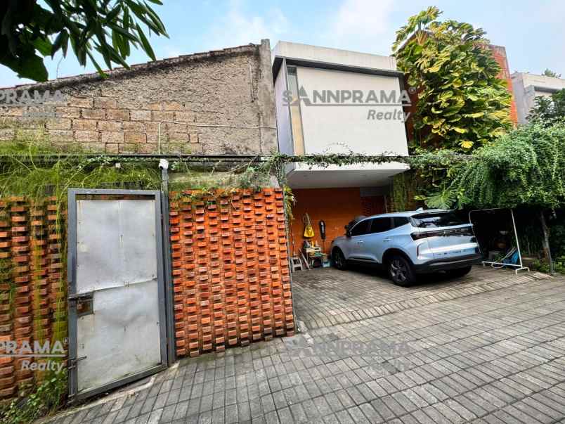 rumah asri siap huni di tanjung barat jakarta selatan