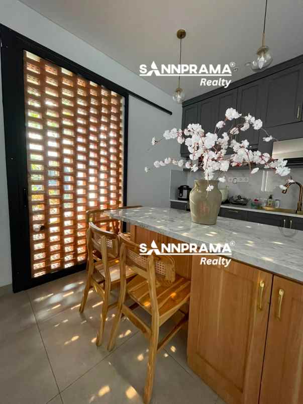 rumah asri siap huni di tanjung barat jakarta selatan