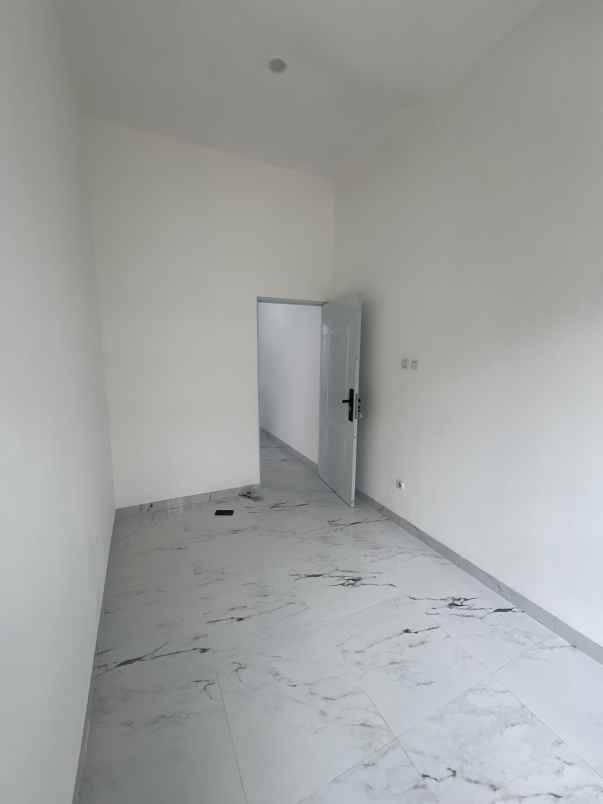 rumah bangunan baru siaphuni di harapan indah bekasi