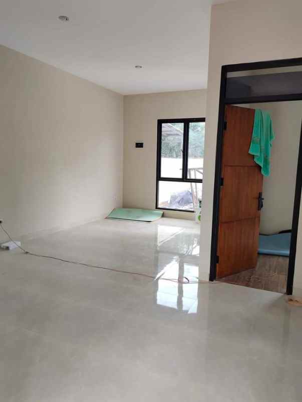 rumah baru cisaranten arcamanik dekat antapani bandung