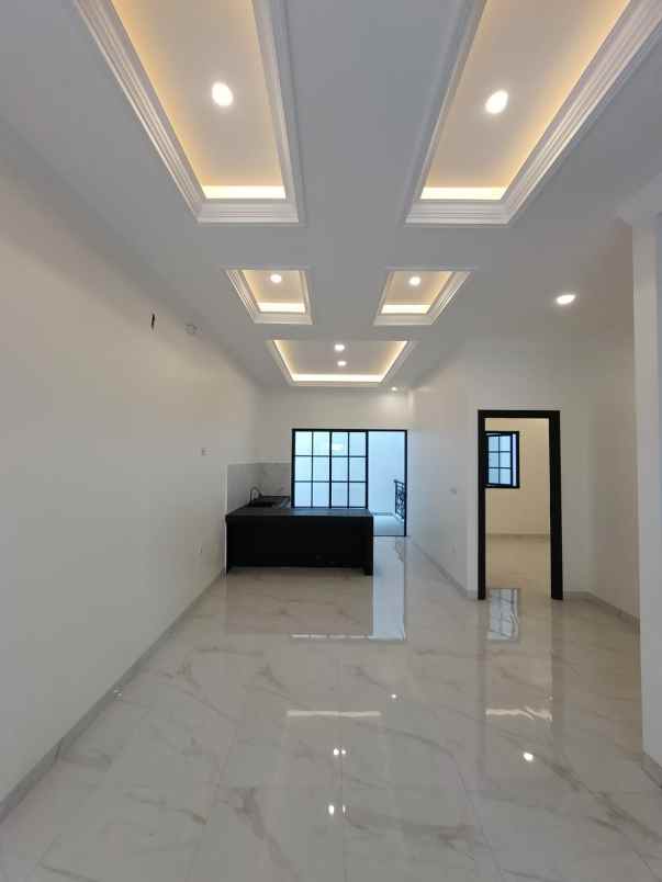 rumah baru classic di siaga pejaten jaksel