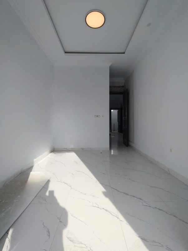 rumah baru dalam komplek di pondok kelapa jaktim