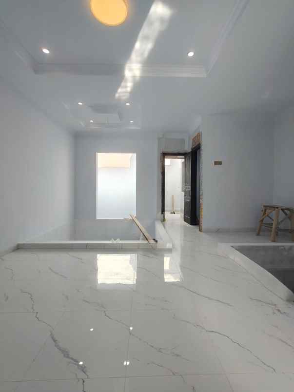 rumah baru dalam komplek di pondok kelapa jaktim