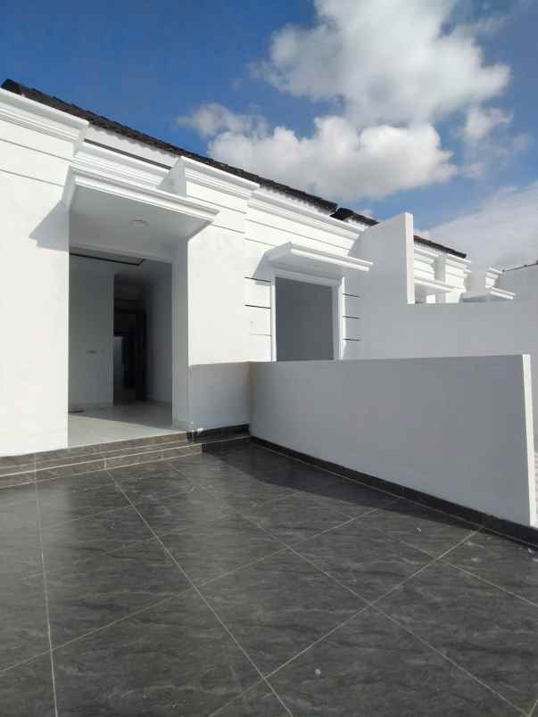 rumah baru dalam komplek di pondok kelapa jaktim