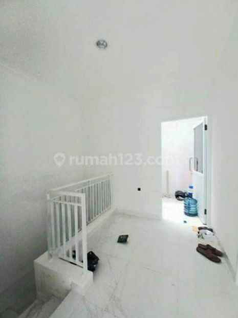 rumah baru dalam komplek pondok kelapa jakarta timur