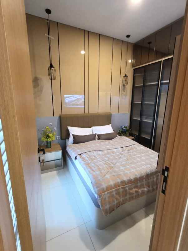 rumah baru dalam townhouse di kembangan jakbar