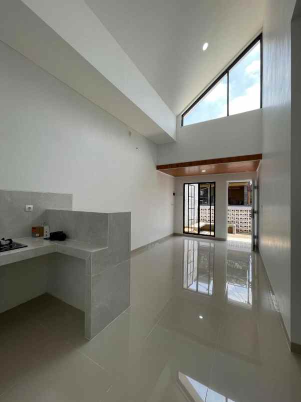 rumah baru estetik siap huni