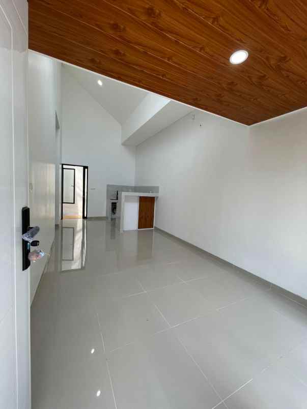 rumah baru estetik siap huni