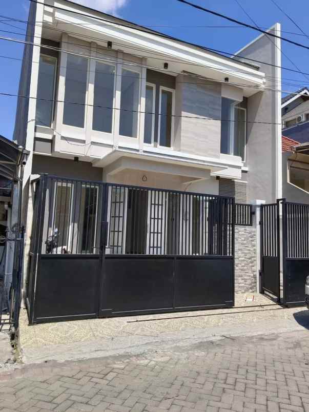 rumah baru gress paling worth di manyar