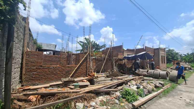 rumah baru legalitas aman dekat jalan jogja solo