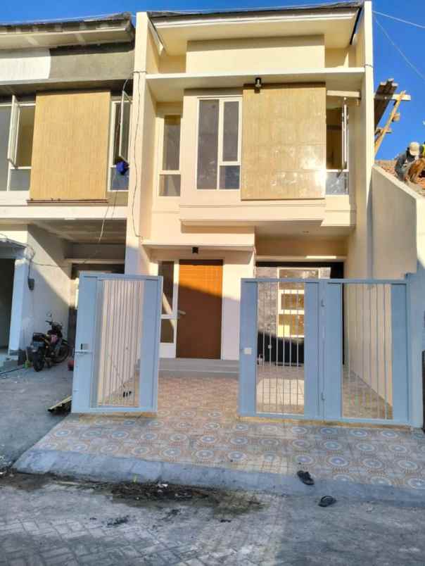 rumah baru semampir row jalan 6 meter
