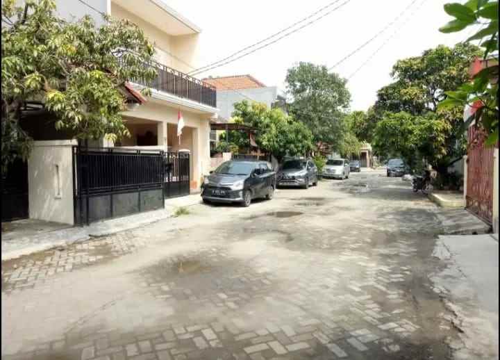 rumah bekasi perumahan sebelah sumarecon dua lantai