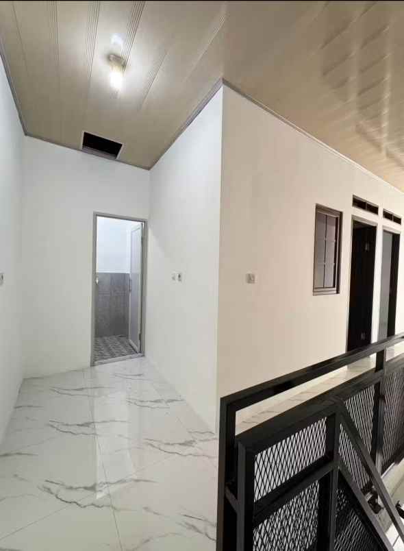 rumah berkualitas modern 2 lantai