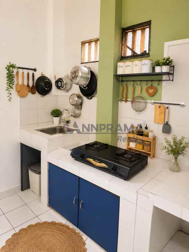 rumah bonus kios cocok untuk kostan di margonda depok
