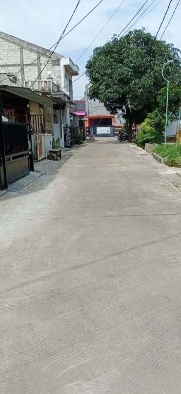 rumah bonus tempat usaha di dalam perumahan