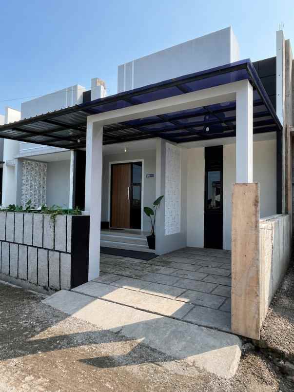 rumah cantik akses praktis lingkungan asri