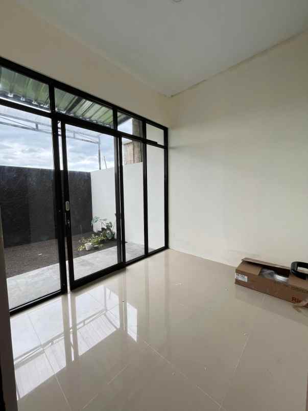 rumah cantik akses praktis lingkungan asri
